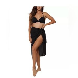 NWT J Valdi
Women's Self-Tie Long Cover-Up Pareo